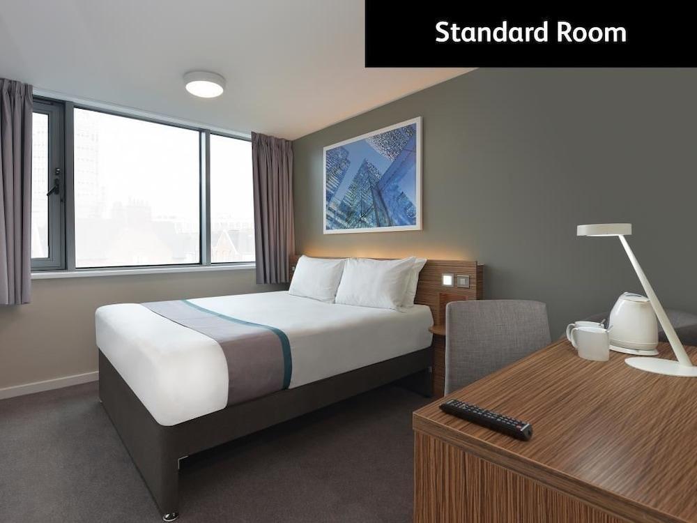 Travelodge London Central Waterloo Eksteriør billede